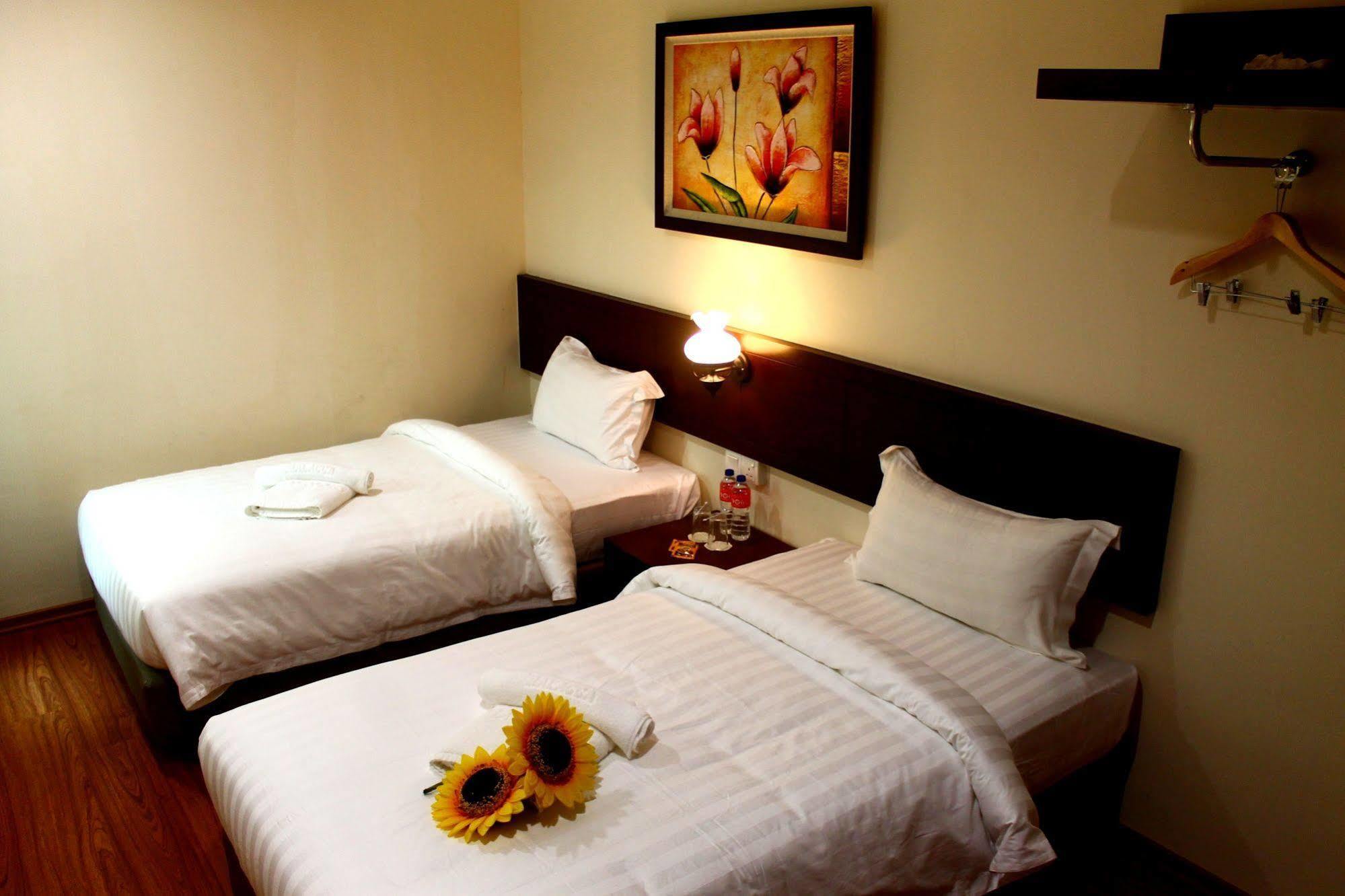 906 Riverside Hotel Malacca Exterior foto